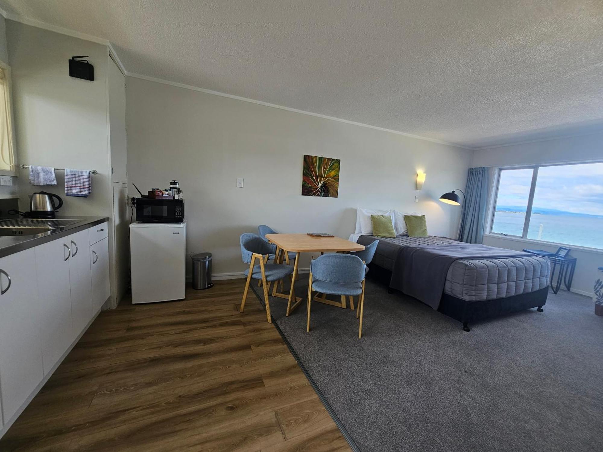 Tui Oaks Motel Lago Lago Taupo Exterior foto
