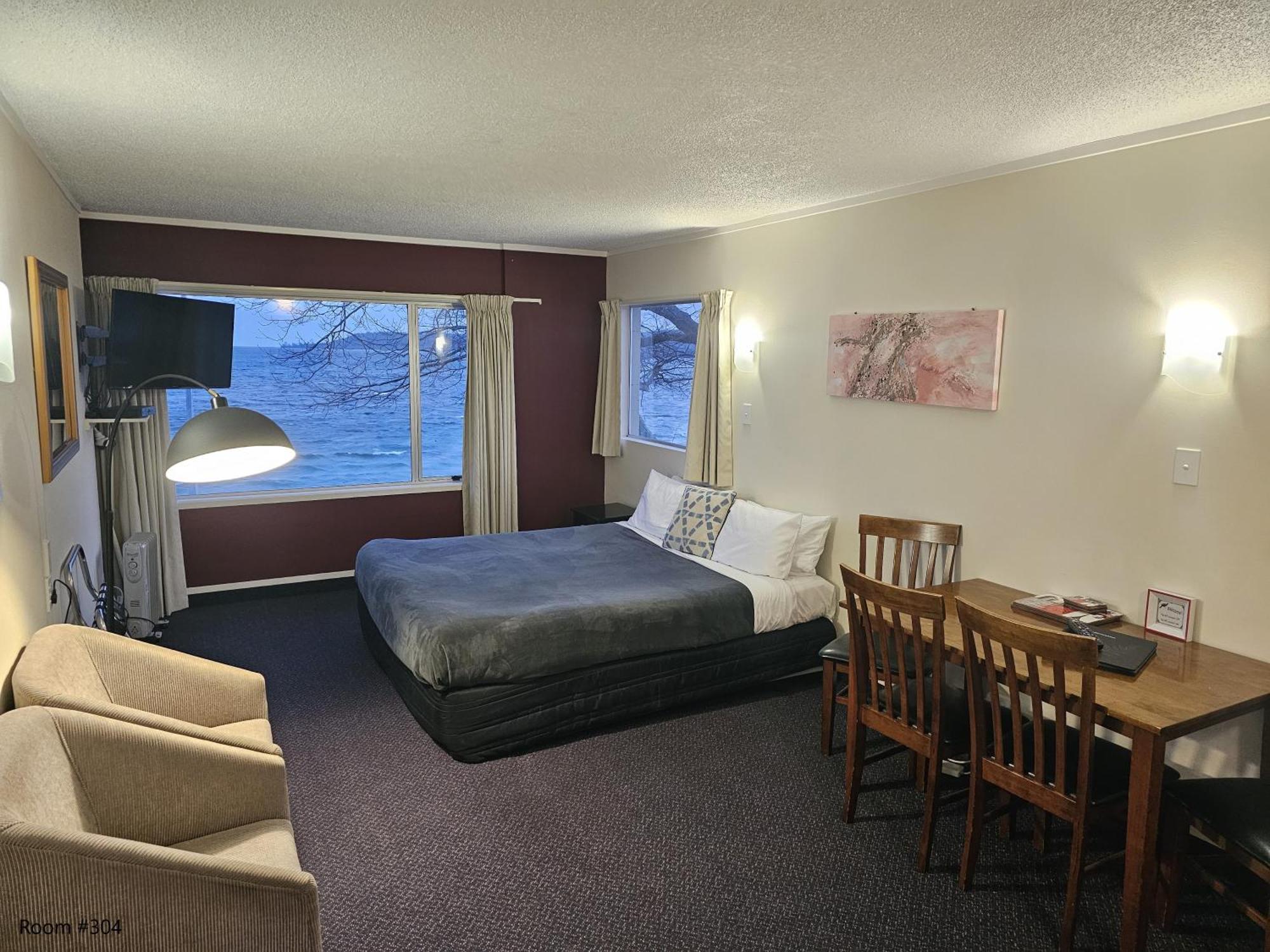 Tui Oaks Motel Lago Lago Taupo Exterior foto