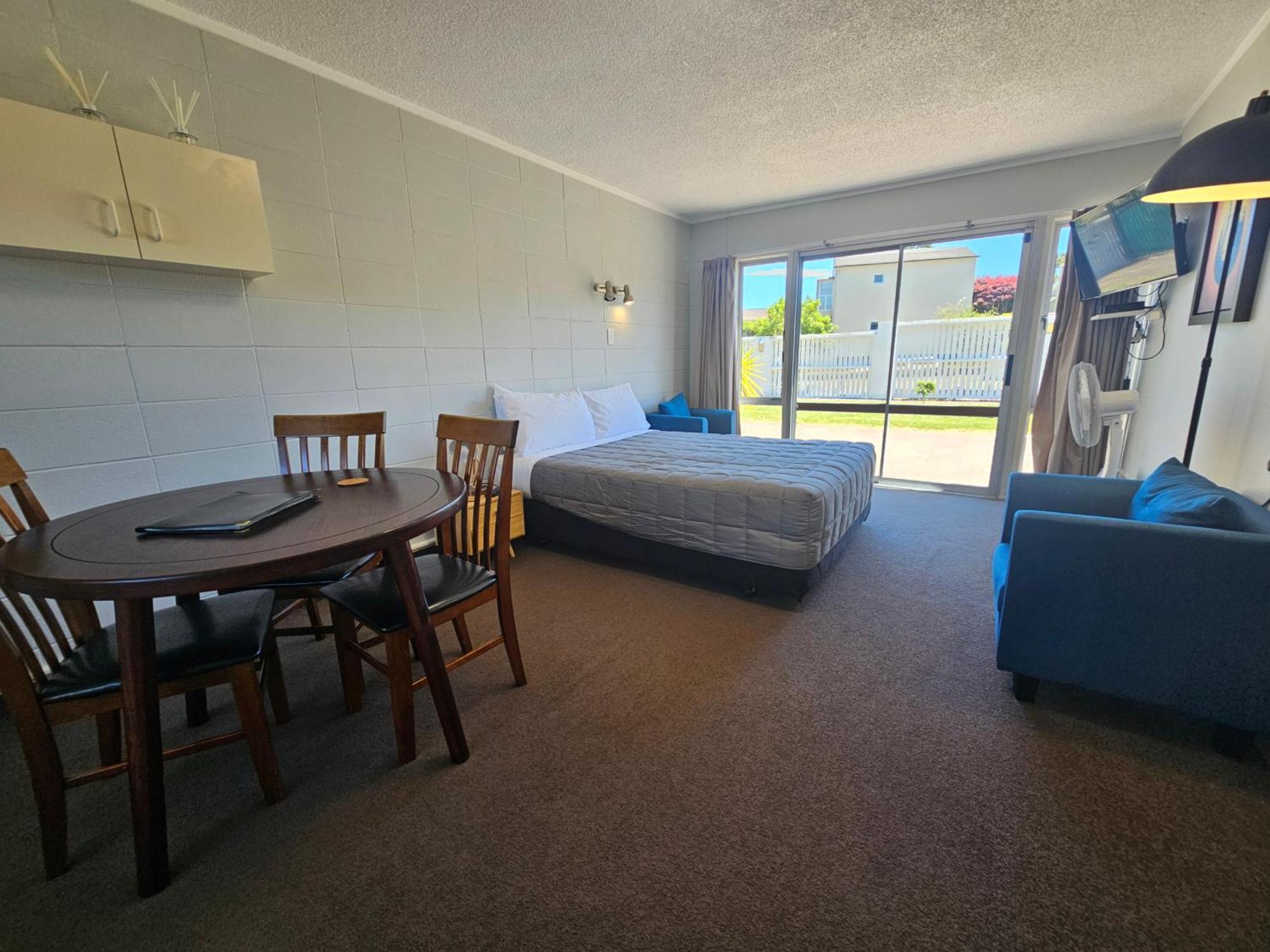 Tui Oaks Motel Lago Lago Taupo Exterior foto