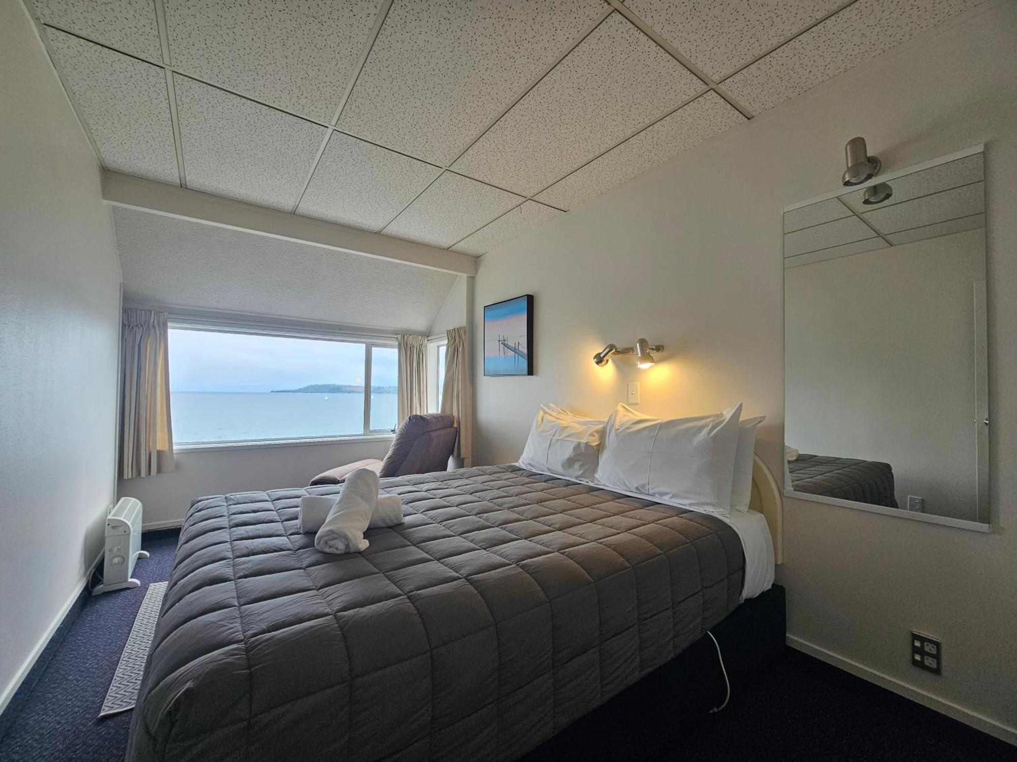 Tui Oaks Motel Lago Lago Taupo Exterior foto